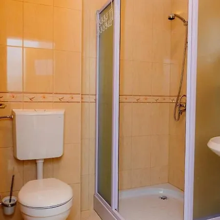 Ljuba Apartmán *