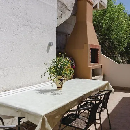 Ljuba Apartment
